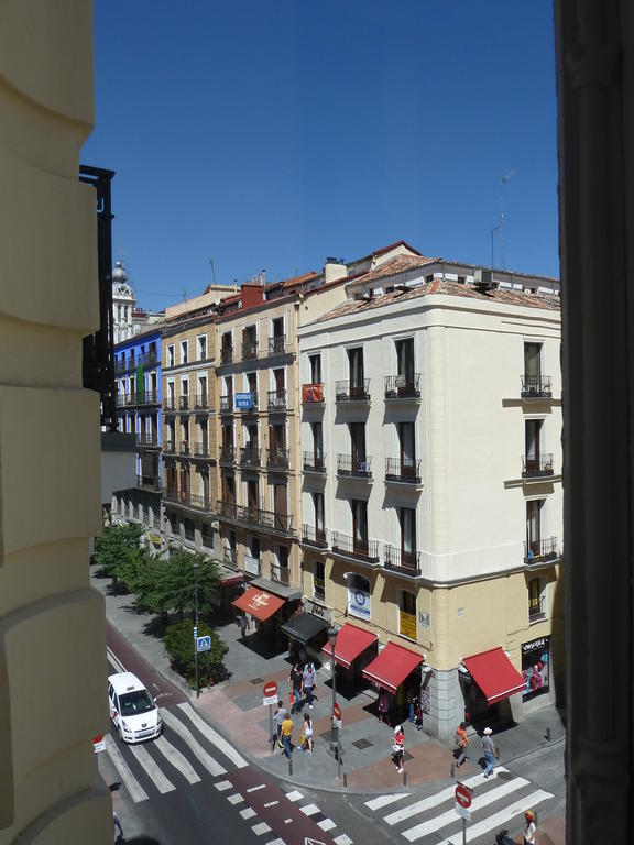 Hostal Mayor Мадрид Екстериор снимка