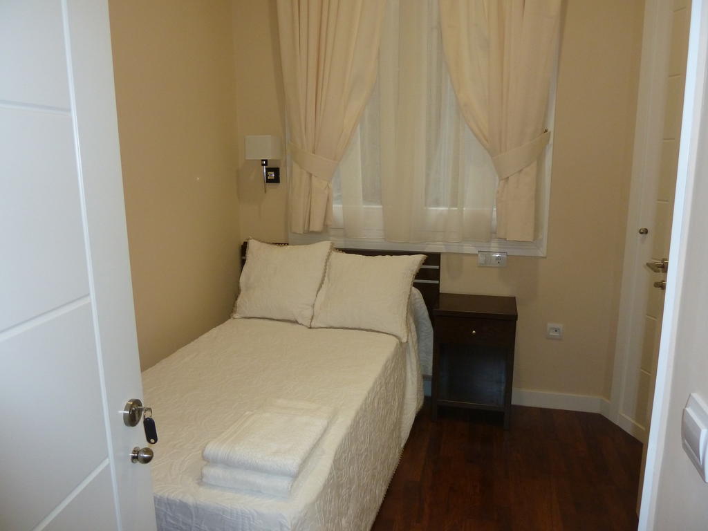 Hostal Mayor Мадрид Стая снимка