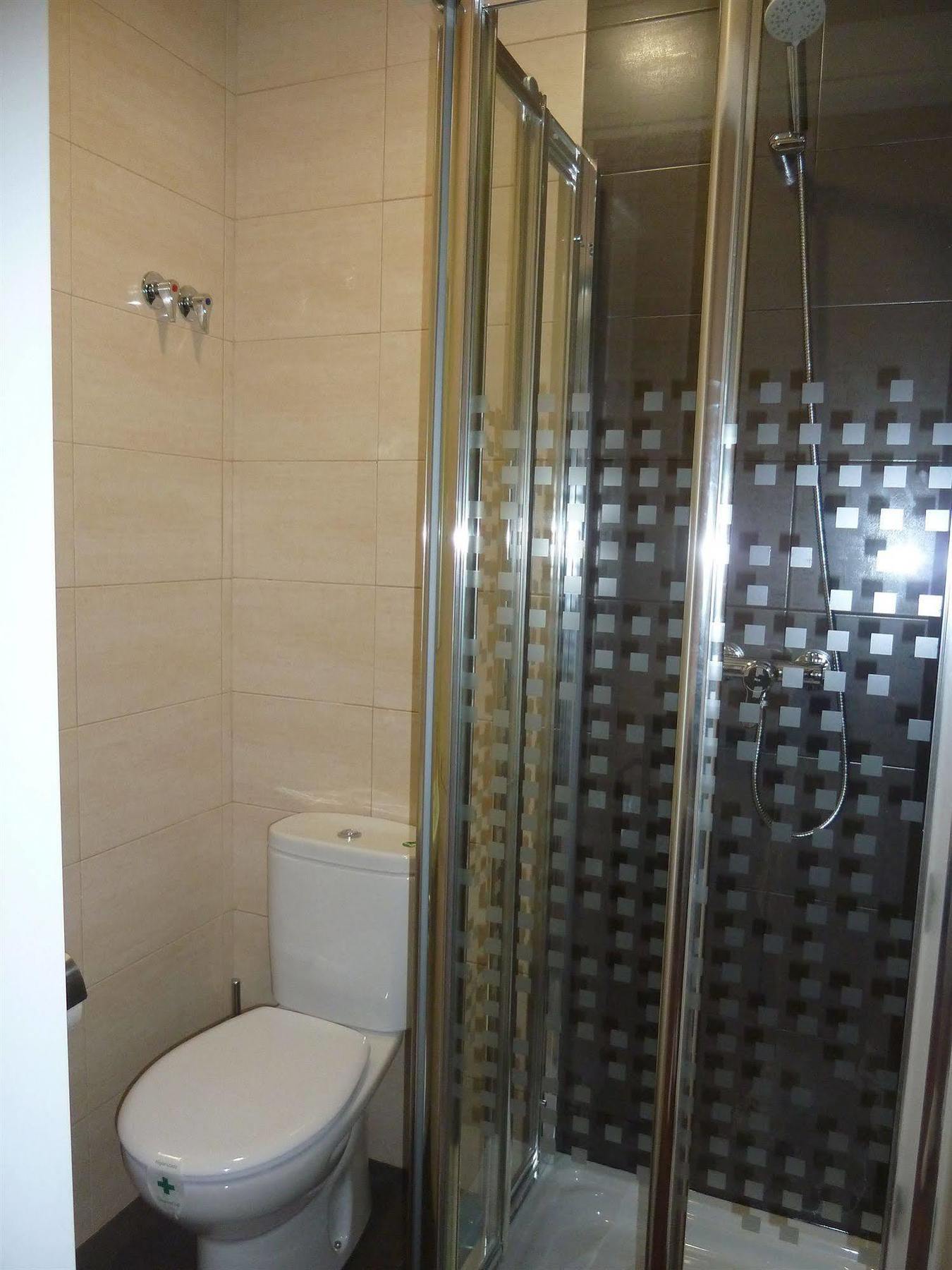 Hostal Mayor Мадрид Екстериор снимка